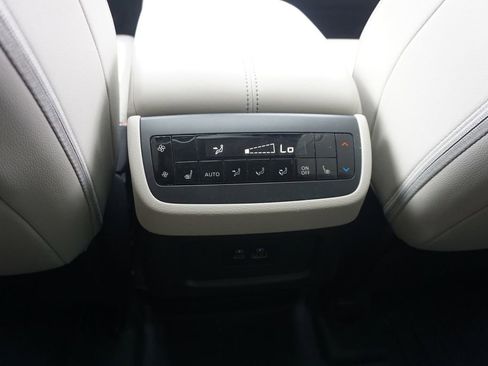Used 2023 Nissan Pathfinder SL w/ SL Premium Package FWD image 15