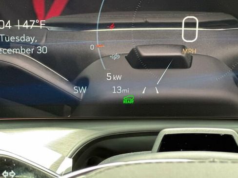 New 2026 Cadillac Vistiq Platinum image 28