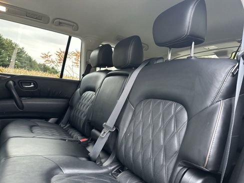 Used 2023 Nissan Armada Platinum image 21