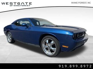 Used 2010 Dodge Challenger SE image 1