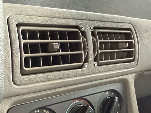 Used 1988 Ford Mustang LX image 31