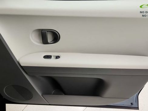 Used 2026 Hyundai Ioniq 5 SE RWD image 37