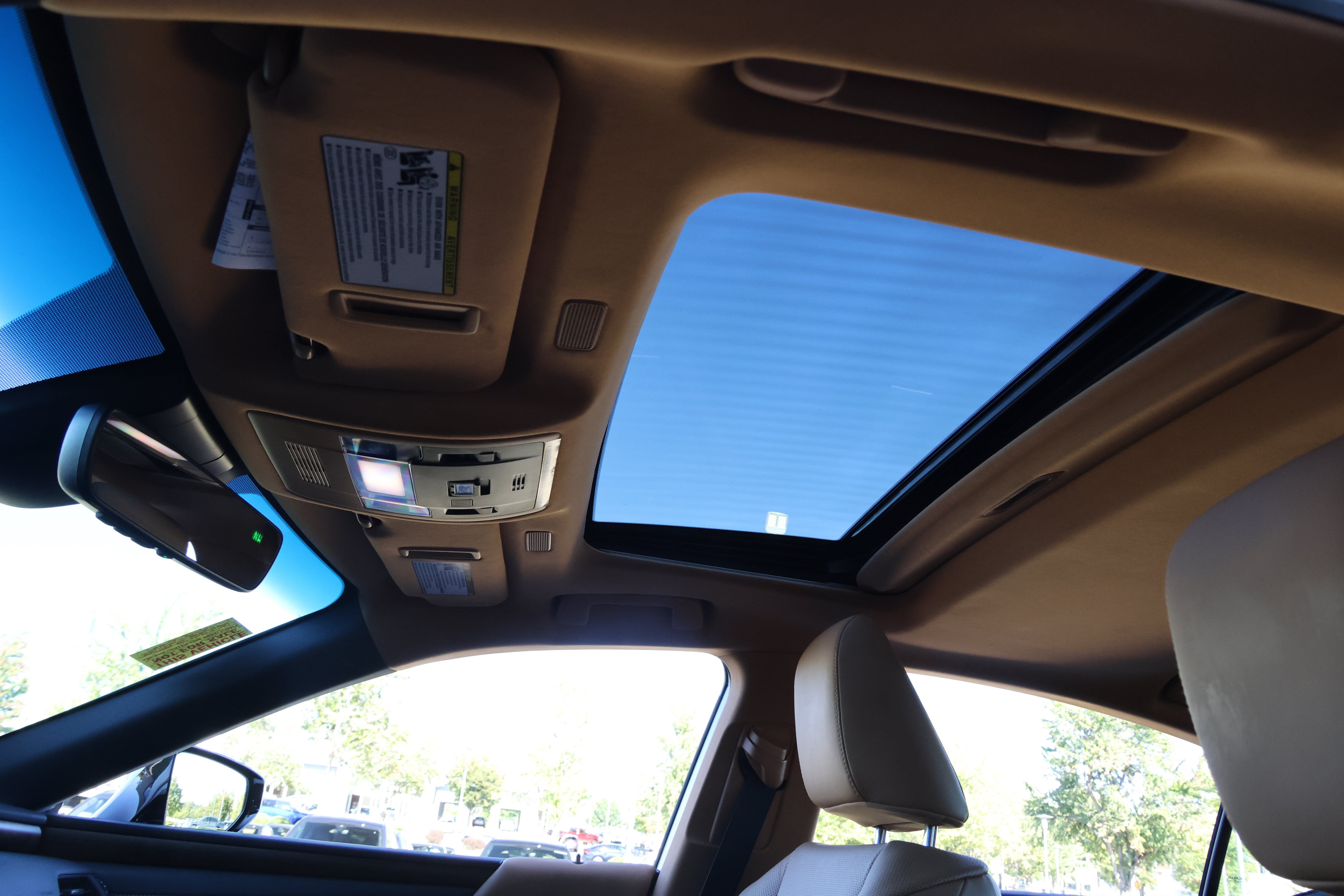 Used 2025 Lexus ES 350 w/ Premium Package FWD image 30
