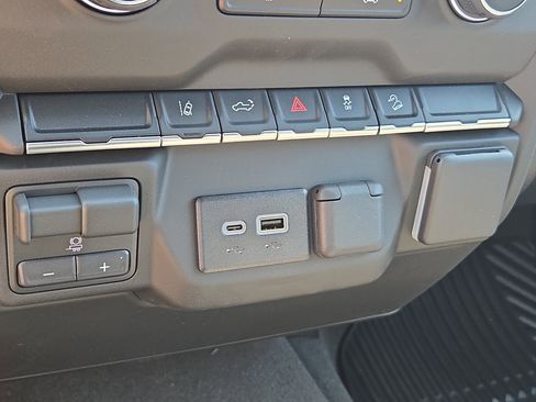New 2026 Chevrolet Silverado 2500 Custom w/ Custom Convenience Package AWD/4WD image 28