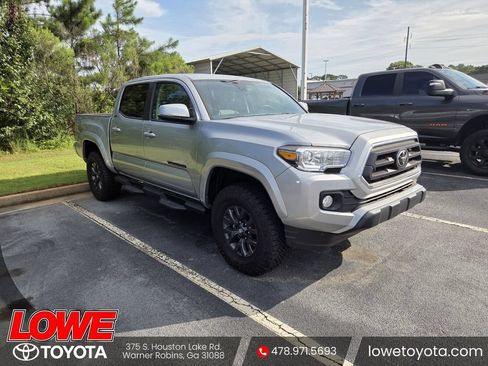 Used 2023 Toyota Tacoma SR5 w/ Technology Package RWD image 1