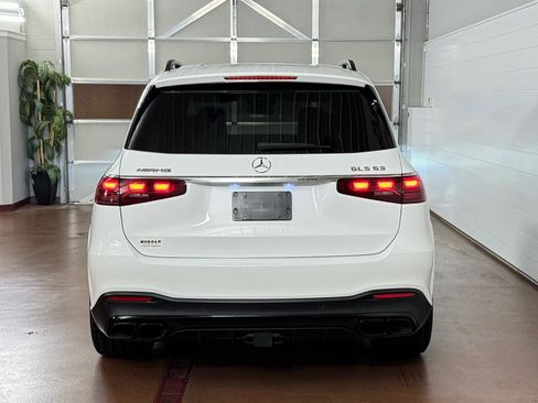 Used 2024 Mercedes-Benz GLS 63 AMG 4MATIC image 4