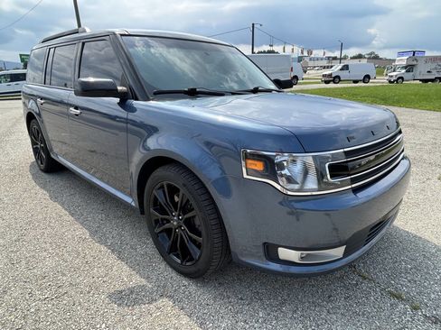 Used 2019 Ford Flex SEL w/ Equipment Group 202A image 4