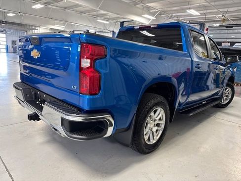 Used 2022 Chevrolet Silverado 1500 LT w/ Z71 Off-Road Package AWD/4WD image 14