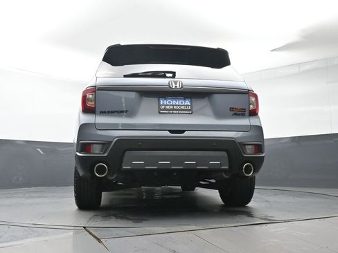 Used 2023 Honda Passport TrailSport image 32