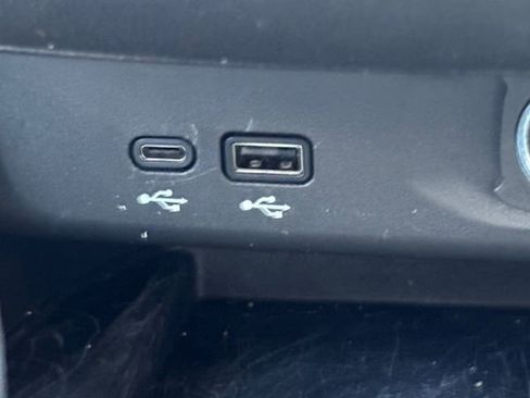 Used 2025 Buick Envista Avenir FWD image 7