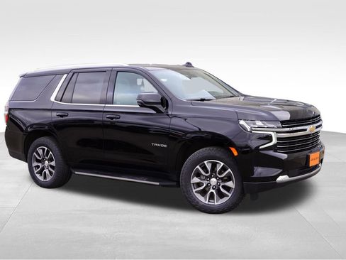Used 2022 Chevrolet Tahoe LT w/ LT Signature Package AWD/4WD image 2
