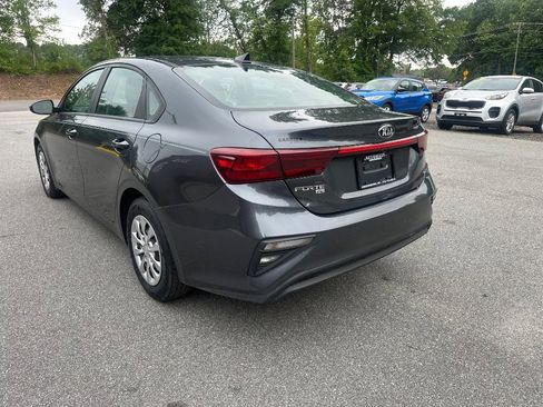 Used 2021 Kia Forte Sedan FWD image 5