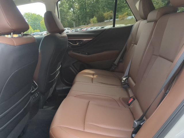 Used 2025 Subaru Outback Touring XT w/ Tech Package 3 AWD/4WD image 13