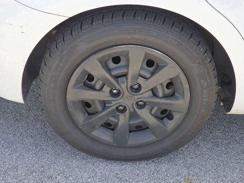Used 2016 Kia Rio LX FWD image 9