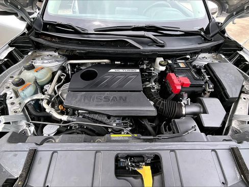 Used 2024 Nissan Rogue SV image 30