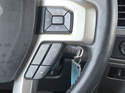 Certified 2022 Ford F250 Lariat w/ Lariat Value Package image 26