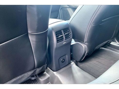 Used 2025 Ford Escape SE w/ PHEV Premium Package FWD image 34