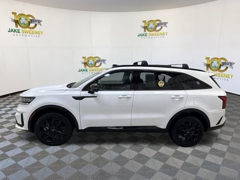 Certified 2022 Kia Sorento SX image 6
