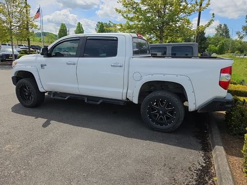 Used 2017 Toyota Tundra Platinum AWD/4WD image 4