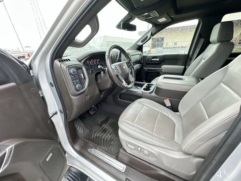 Used 2021 Chevrolet Silverado 1500 LTZ w/ LTZ Premium Package AWD/4WD image 10