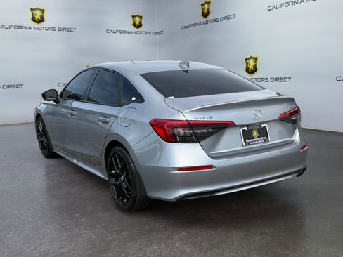 Used 2023 Honda Civic Sport image 3