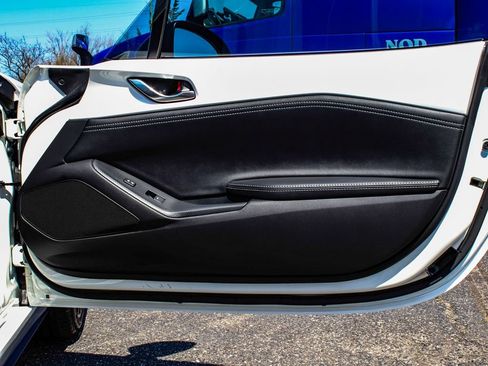 Used 2024 MAZDA MX-5 Miata Club image 11