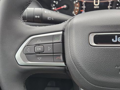 New 2026 Jeep Compass Latitude image 22