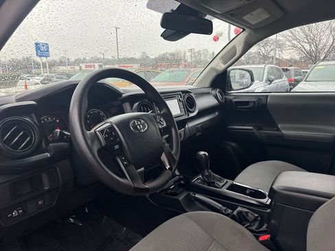 Used 2019 Toyota Tacoma SR5 image 14