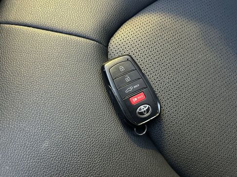 Used 2024 Toyota Grand Highlander XLE image 33