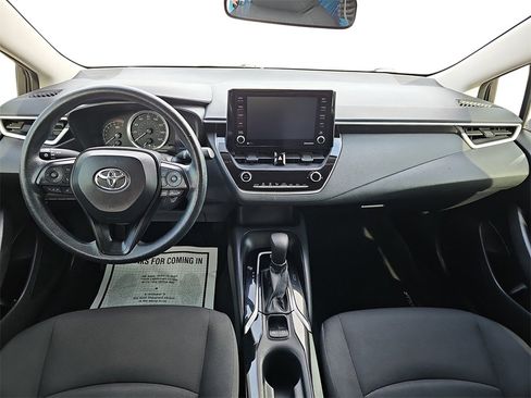 Used 2022 Toyota Corolla LE w/ Carpet Mat Package (TMS) image 9