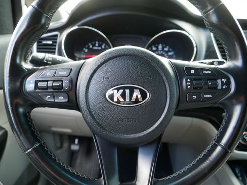 Certified 2019 Kia Sedona EX FWD image 25