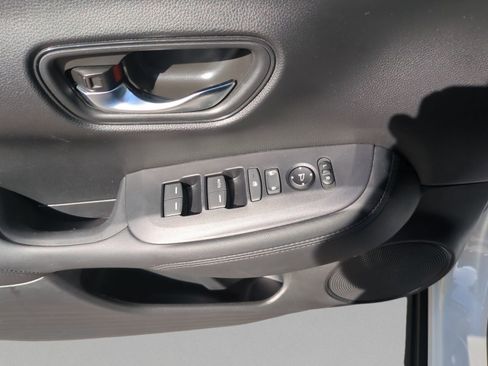 Used 2024 Honda HR-V LX image 16
