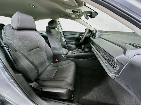 Used 2025 Honda Accord LX image 28