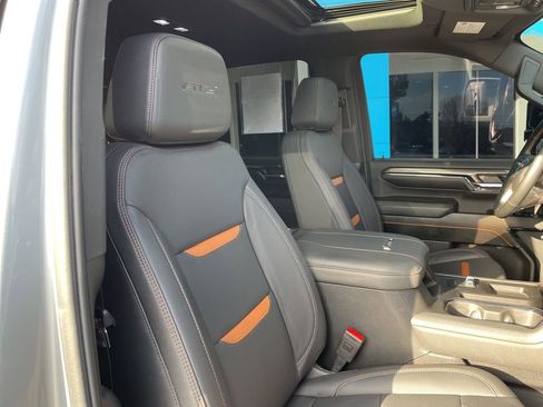 Used 2024 GMC Sierra 2500 AT4 w/ AT4 Premium Plus Package image 28