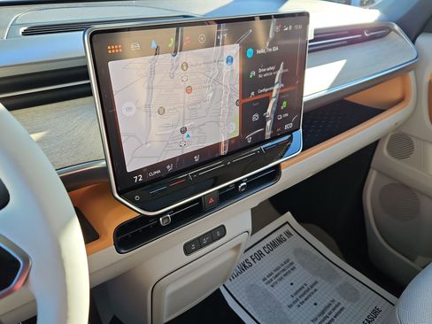 New 2025 Volkswagen ID. Buzz Pro S Plus image 18