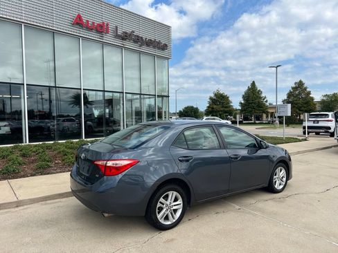 Used 2017 Toyota Corolla LE FWD image 5