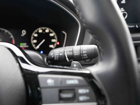 Used 2024 Honda Pilot Touring image 14