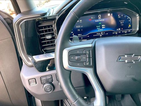 Used 2023 Chevrolet Silverado 1500 LT Trail Boss w/ LT Trail Boss Premium Package image 17