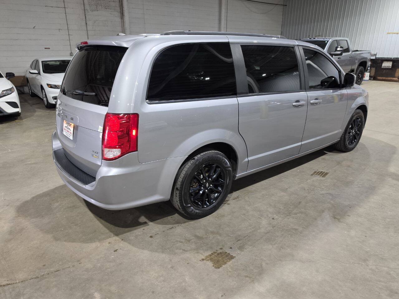 Used 2019 Dodge Grand Caravan GT FWD image 12