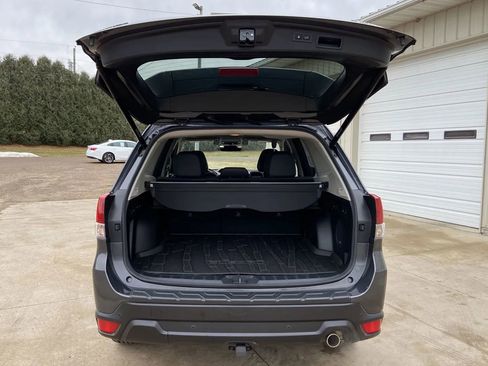Used 2021 Subaru Forester Limited image 29