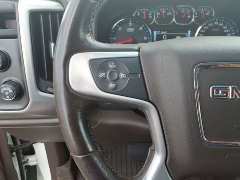 Used 2018 GMC Sierra 1500 SLT w/ SLT Premium Package AWD/4WD image 9