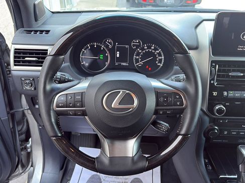 Used 2023 Lexus GX 460 Premium image 9