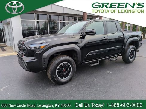 Used 2026 Toyota Tacoma TRD Off-Road AWD/4WD image 1
