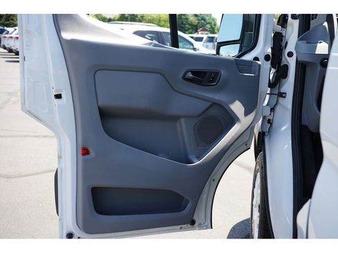 Used 2015 Ford Transit 150 XLT image 14