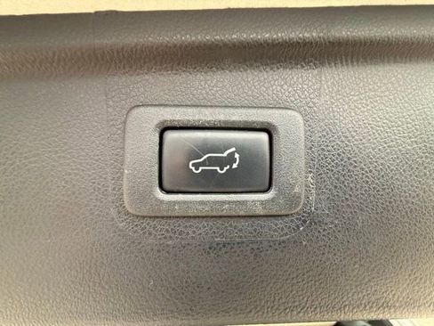 Used 2019 Subaru Outback 2.5i Limited image 32