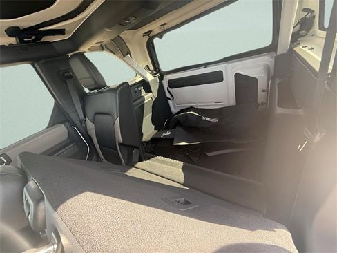 Used 2024 Ford Bronco Wildtrak image 29