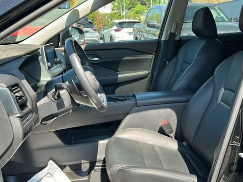 Certified 2023 Nissan Rogue SL AWD/4WD image 10