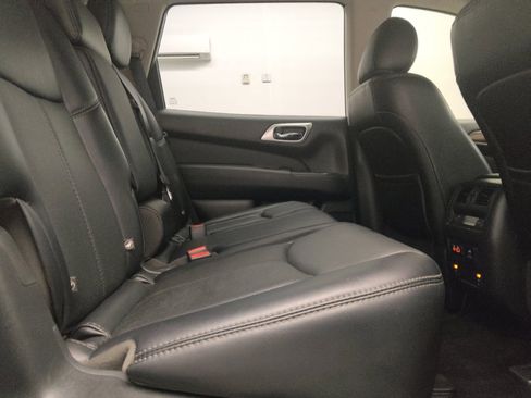 Used 2019 Nissan Pathfinder Platinum w/ Cargo Package AWD/4WD image 19