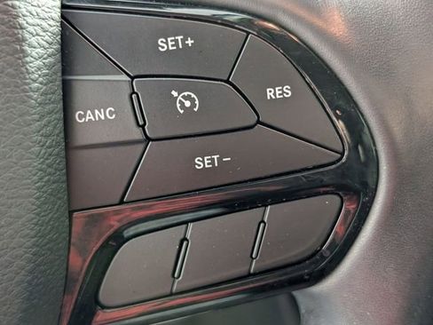 Used 2020 Jeep Cherokee Latitude Plus image 16