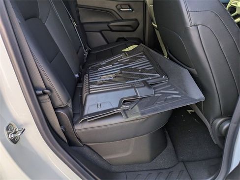 New 2025 Chevrolet Colorado LT w/ LT Convenience Package image 33